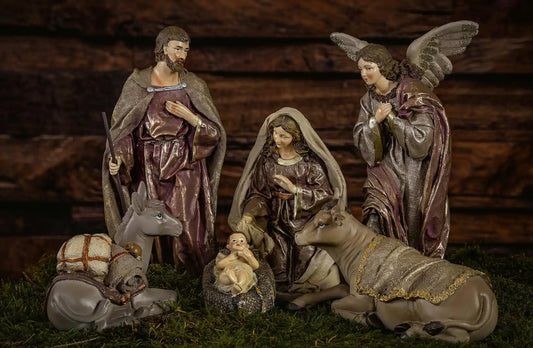 Setting Up a Manger Scene: Step-by-Step Guide