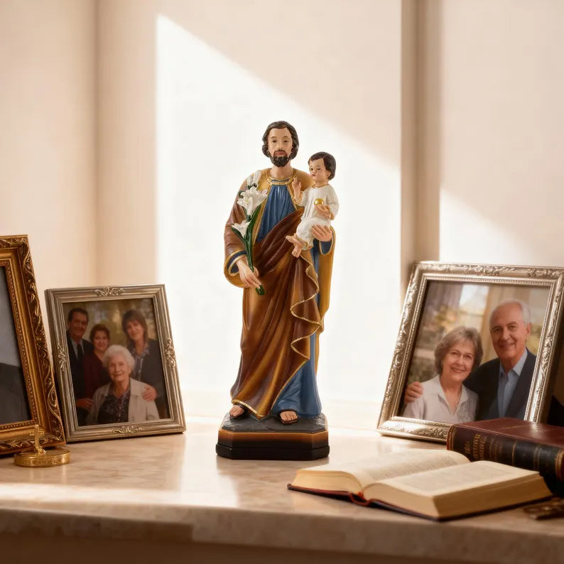 5-saint joseph statue with baby jesus with photo frames
