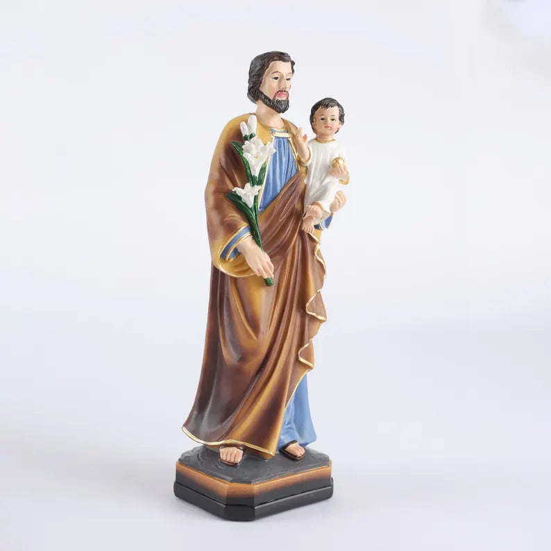 9-saint joseph statue with baby jesus plain background